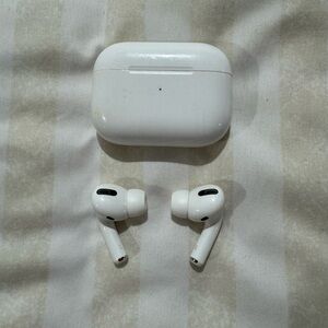 Apple AirPods Pro 1 Wireless Earbuds with Original Charging Case